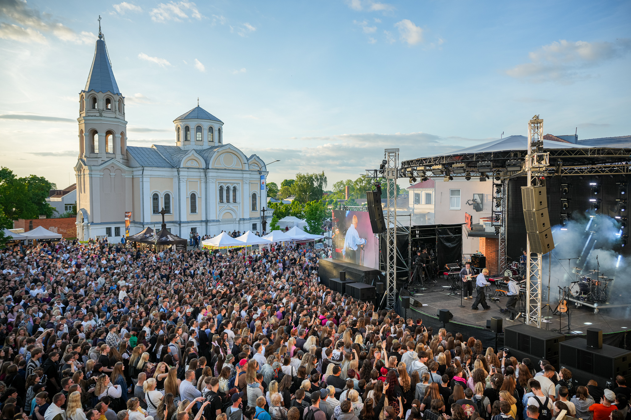 704097112_1302369892073723_5732558522379734013_n Dėkojame šventės rėmėjams!